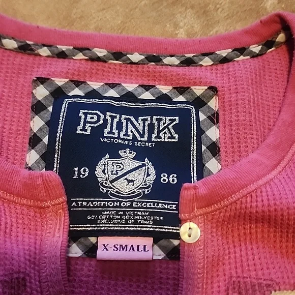 Y2K Pink VS Snow Cat Henley Top. Size: XS - Picture 3 of 8